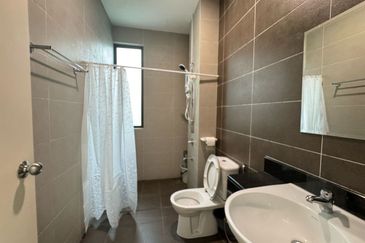 Horizon Hills @ Fully Furnished 2-storey Bungalow House