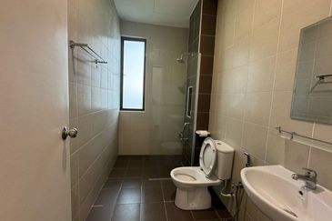 Horizon Hills @ Fully Furnished 2-storey Bungalow House