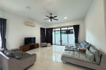 Horizon Hills @ Fully Furnished 2-storey Bungalow House