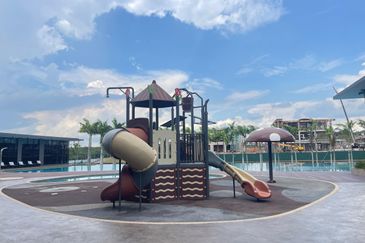 Aurora Resort Villas