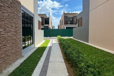 Aurora Resort Villas