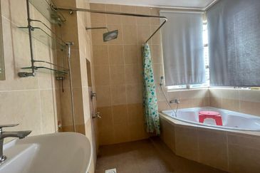 Austin Residence @Taman Mount Austin