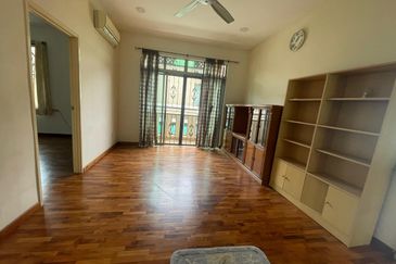 Austin Residence @Taman Mount Austin