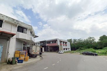 Jalan Sri Purnama 2/x, Pandan @ Corner Lot Single-storey Link Factory