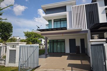 The Canal Garden North, Horizon Hills