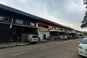 Jalan Bayu 2/4, Taman Perindustrian Tampoi @ 2-storey Terrace Factory