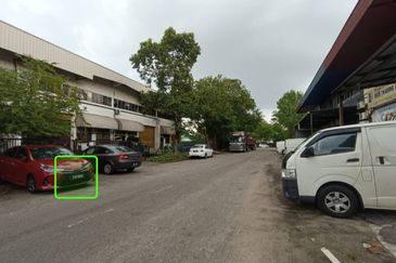 Jalan Bayu 2/4, Taman Perindustrian Tampoi @ 2-storey Terrace Factory