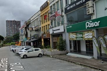 Taman Mount Austin Commercial