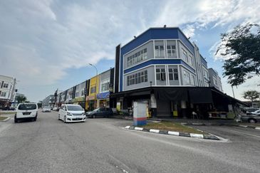 Jalan Kiambang, Indahpura, Kulai Vervocity @ Ground Floor Shop Lot