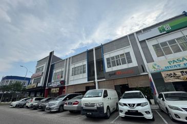 Jalan Kiambang, Indahpura, Kulai Vervocity @ Ground Floor Shop Lot