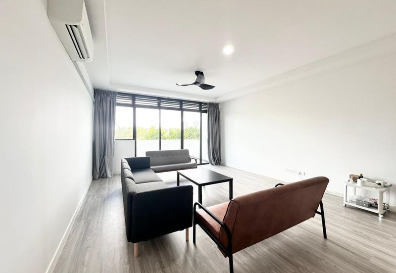 Residensi Ledang @ Brand New Furnished with Lake View Town House