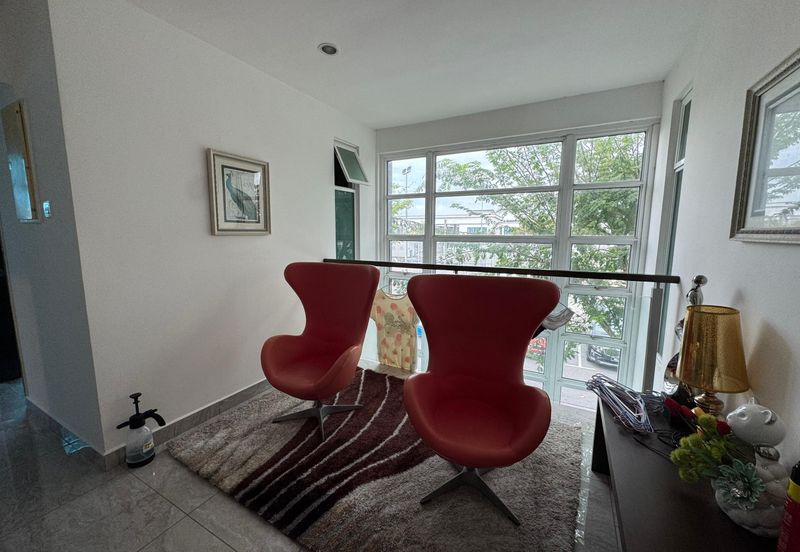 D' Lagoon @ Corner Lot 3-storey Lakeview Villa