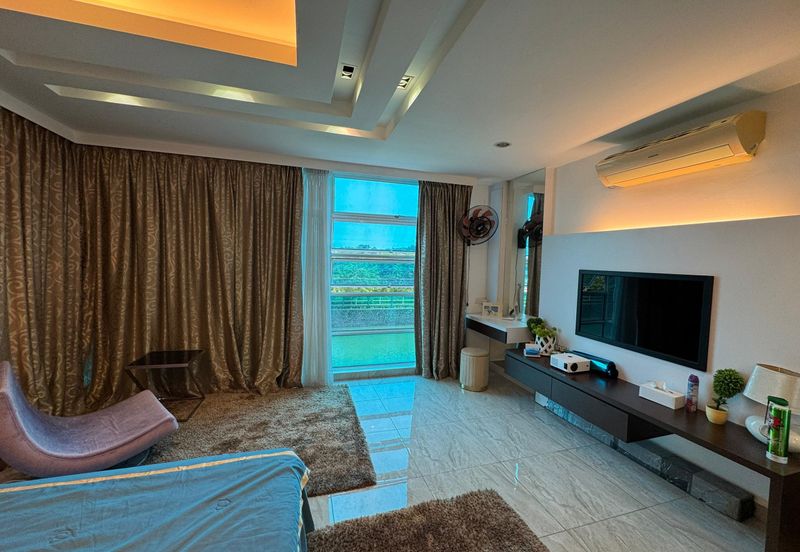 D' Lagoon @ Corner Lot 3-storey Lakeview Villa