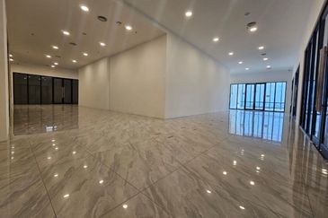 Space Carton King Street Mall @ Brand New Commercial Lot