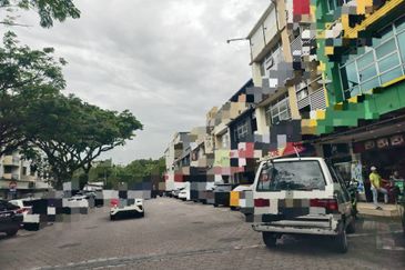 Taman Mount Austin Commercial