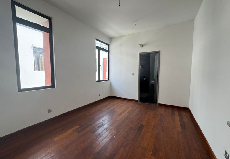 The Canal Garden South, Horizon Hills