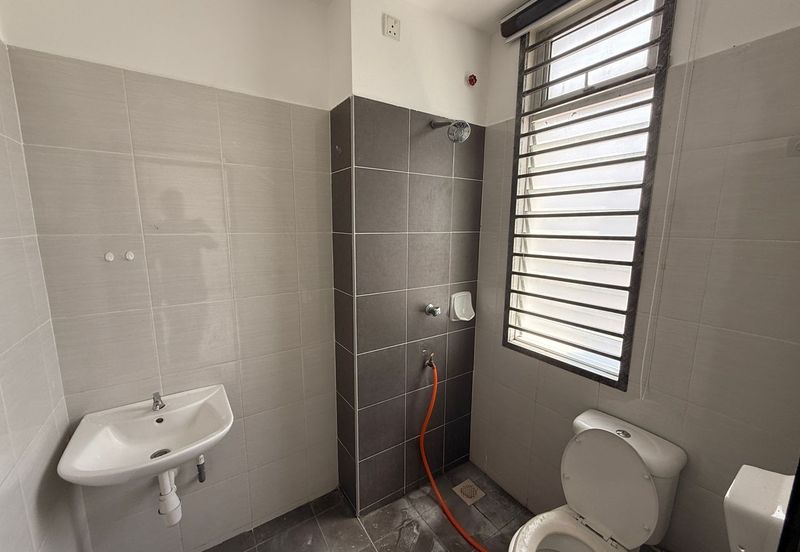 The Canal Garden South, Horizon Hills