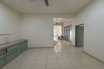 IOI Palm Villa Gate C @ Good Condition 2-storey Semi-D House