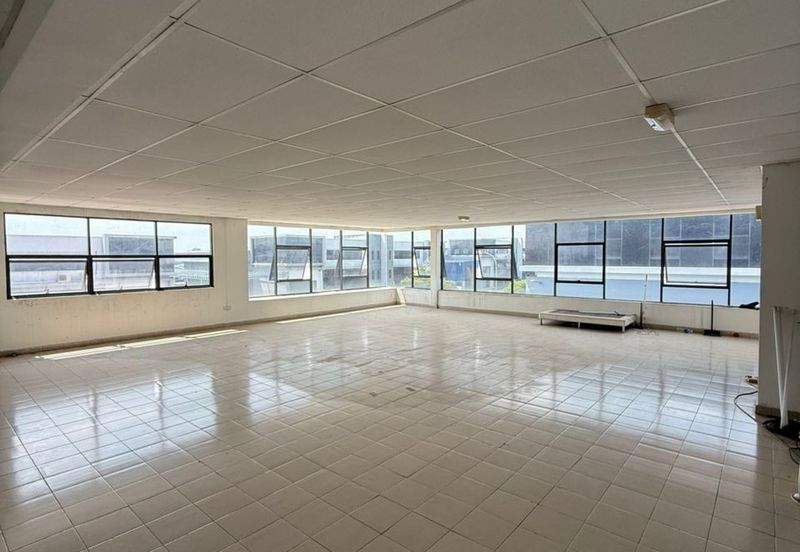 Apex Bizhub Desa Cemerlang