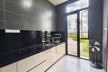 Aurora Resort Villas