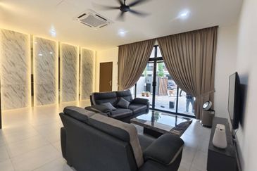 Aurora Resort Villas