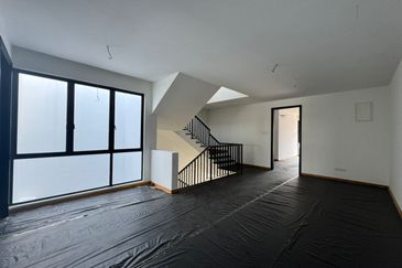 Senibong Cove Waterway Residences