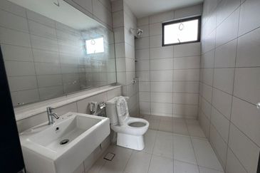 Senibong Cove Waterway Residences