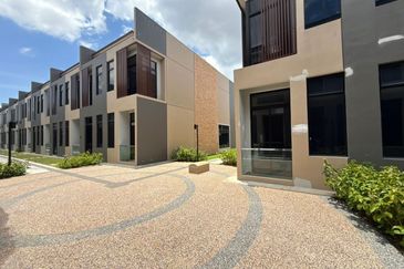 Aurora Resort Villas