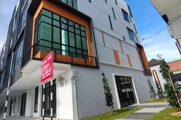 Pelangi Avenue Block A @ Brand New Intermediate 4-storey Shoplot