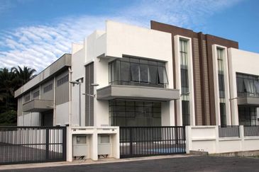 Alam Jaya Business Park @ Intermediate 1.5-storey Semi-D Factory