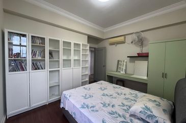 Mewah View Luxurious Apartments