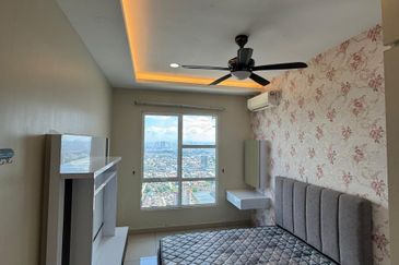 The Pinnacles (Pinnacle Tower)