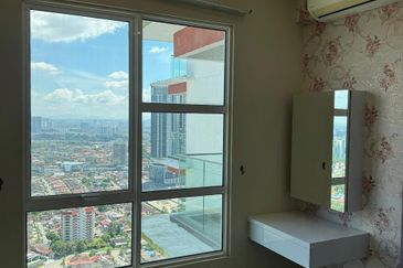 The Pinnacles (Pinnacle Tower)