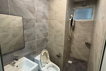 The Pinnacles (Pinnacle Tower)