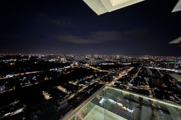 The Pinnacles (Pinnacle Tower)