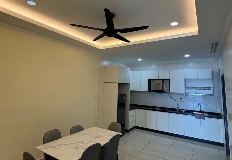 The Pinnacles (Pinnacle Tower)