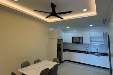 The Pinnacles (Pinnacle Tower)