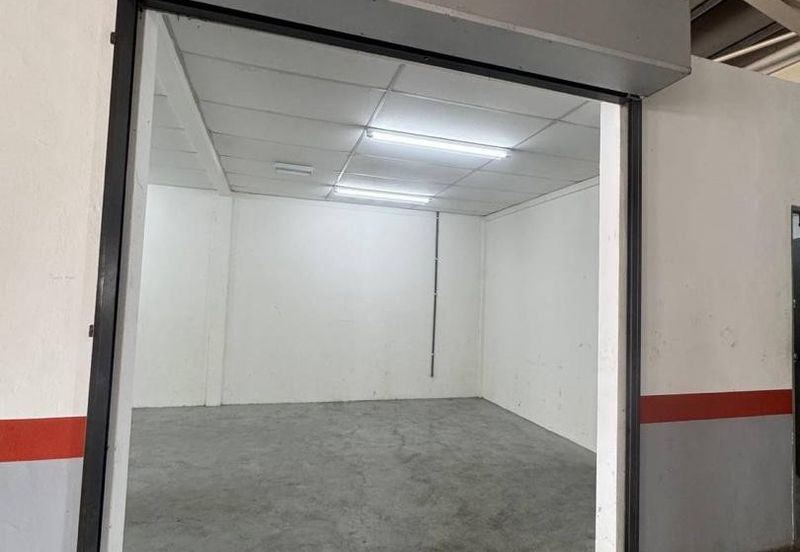 Opposite Gaint Plentong @ Facing Main Road Commercial Building & Land