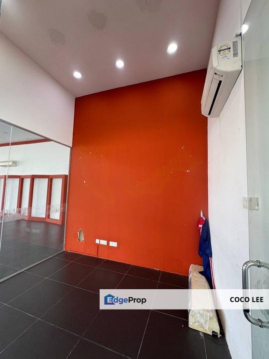 Opposite Gaint Plentong @ Facing Main Road Commercial Building & Land, Johor, Plentong
