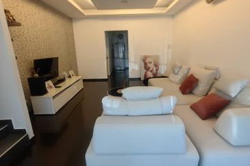 Taman Bestari Indah @ Renovated 2-storey Terrace House
