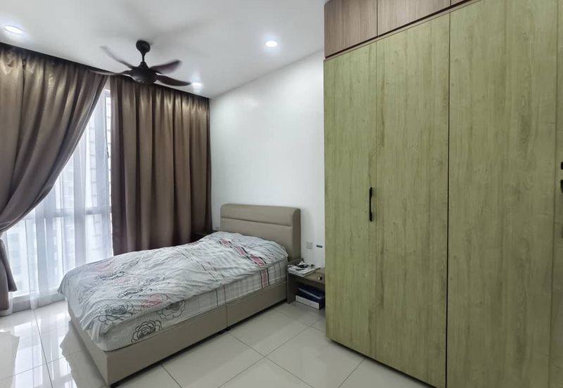 Meridin Bayvue Apartment