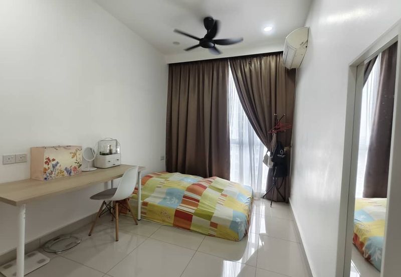 Meridin Bayvue Apartment