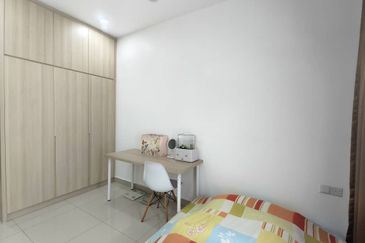 Meridin Bayvue Apartment