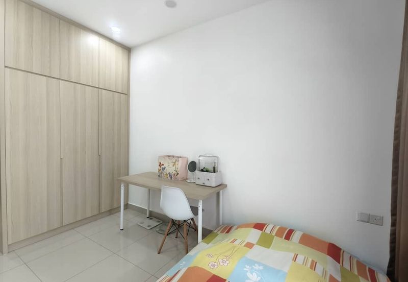 Meridin Bayvue Apartment