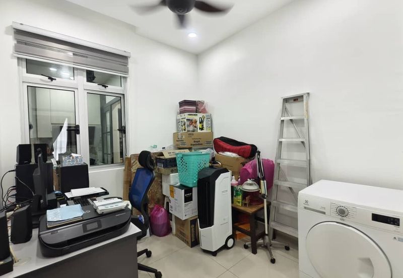 Meridin Bayvue Apartment