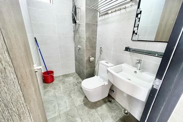 Twin Tower Residence