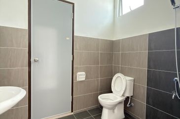 Citrine Hills @ Brand New Original 2-storey Terrace House