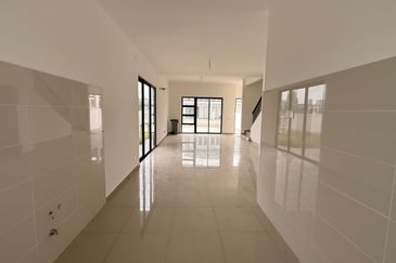 Tate Dalton @ Eco Botanic 2