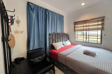 Taman Century Garden @ Fully Furnished Single-storey Semi-D House