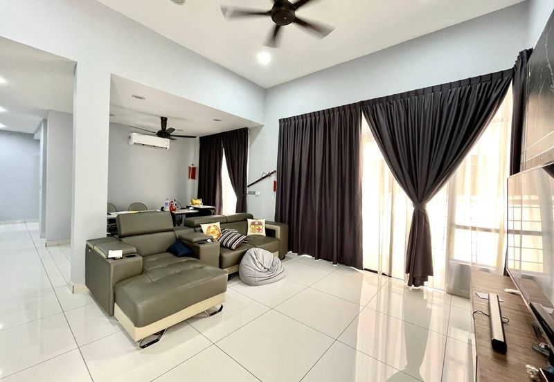 The Canal Garden South, Horizon Hills